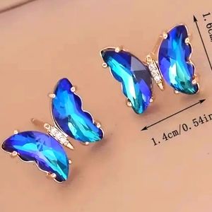 Gold butterfly blue topaz mystic topaz 1 in 6 carrots